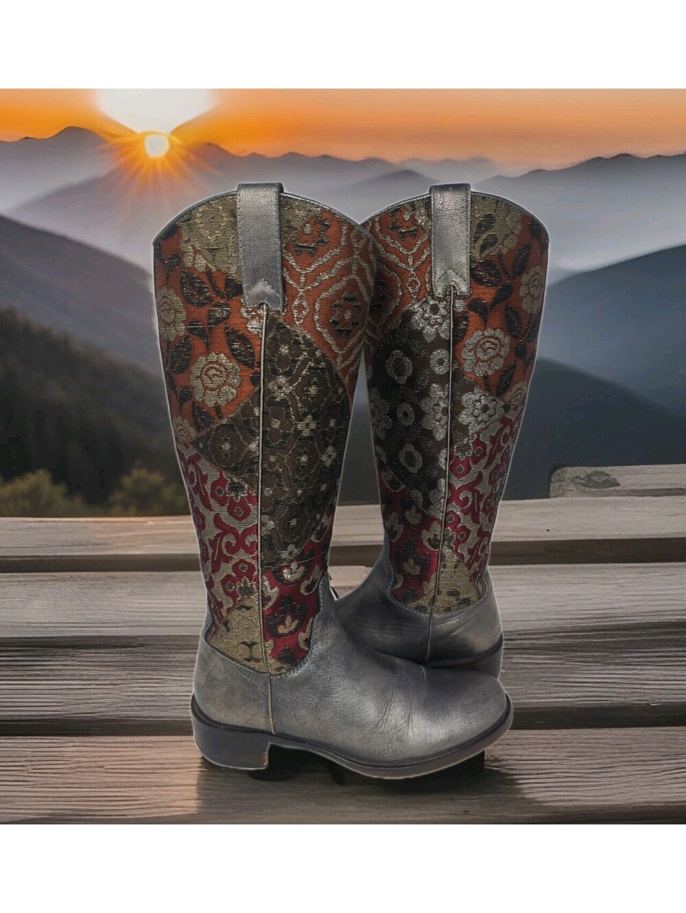 Donald Pliner Couture Cowboy Boots Metallic Silver Floral Embroidered Womens 6.5